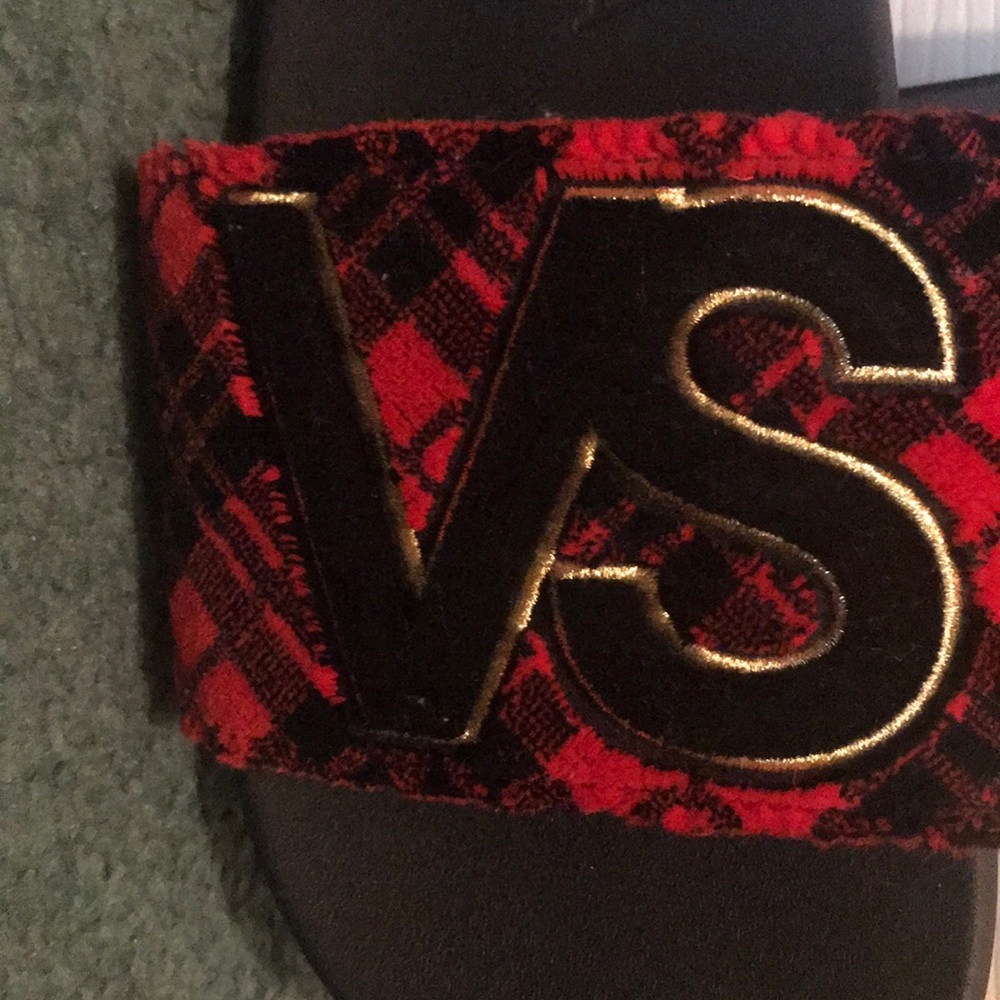 Victoria Secret Slides - Picture 2 of 2